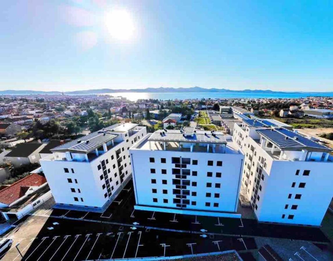 Apartment Roni + Besplatan Parking Zadar Eksteriør billede